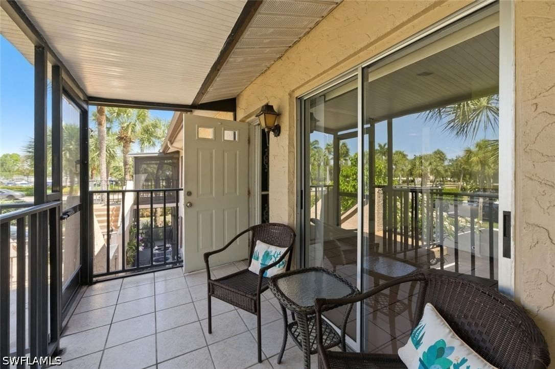 3420 Frosty Way #4910, Naples, FL 34112 photo 2