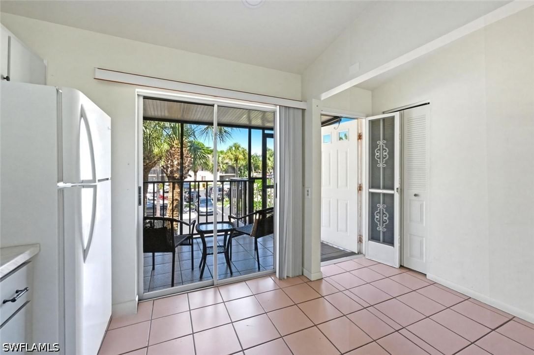 3420 Frosty Way #4910, Naples, FL 34112 photo 4