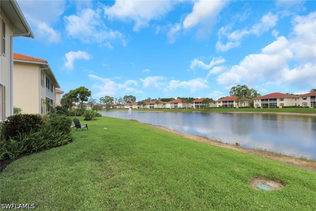 320 Robin Hood Circle #101, Naples, FL 34104 photo 4