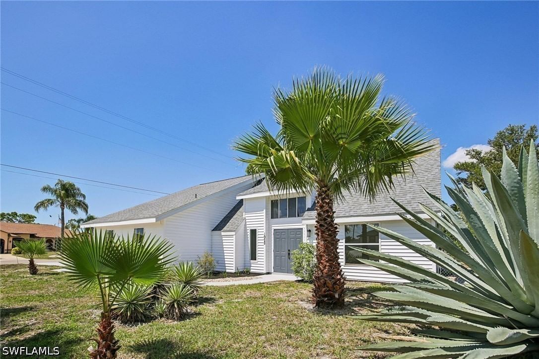 1928 SW 8th Court, Cape Coral, FL 33991 photo 2