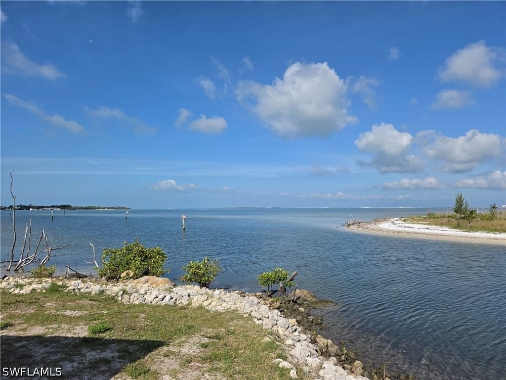 18420 Old Pelican Bay Drive, Fort Myers Beach, FL 33931 photo 4