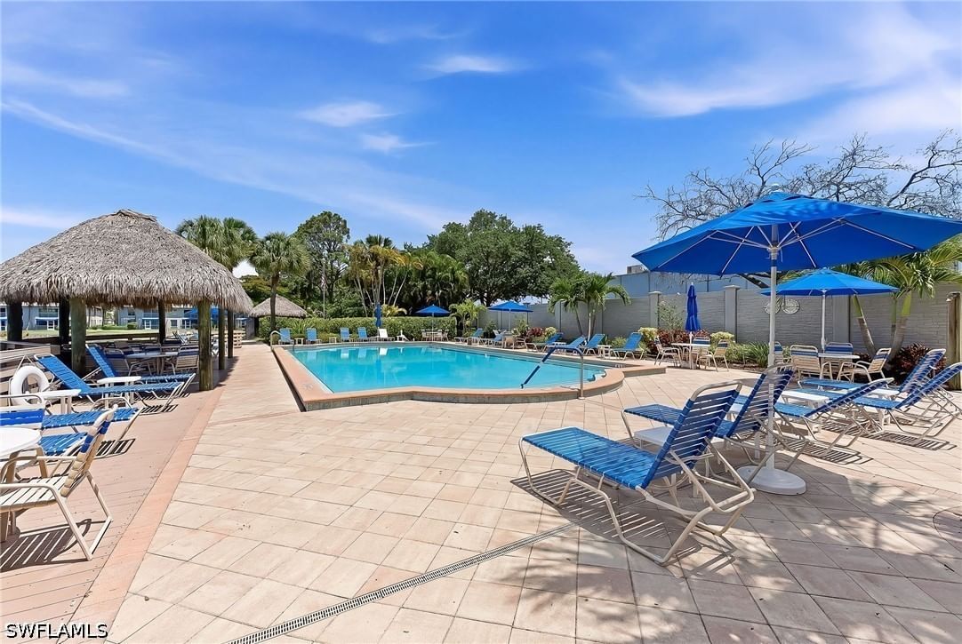 887 Gulf Pavilion Drive #203, Naples, FL 34108 photo 3