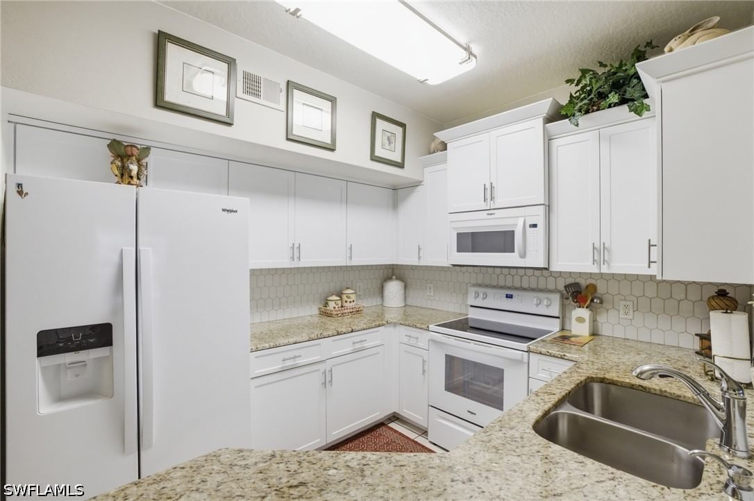 15605 Ocean Walk Circle #113, Fort Myers, FL 33908 photo 5