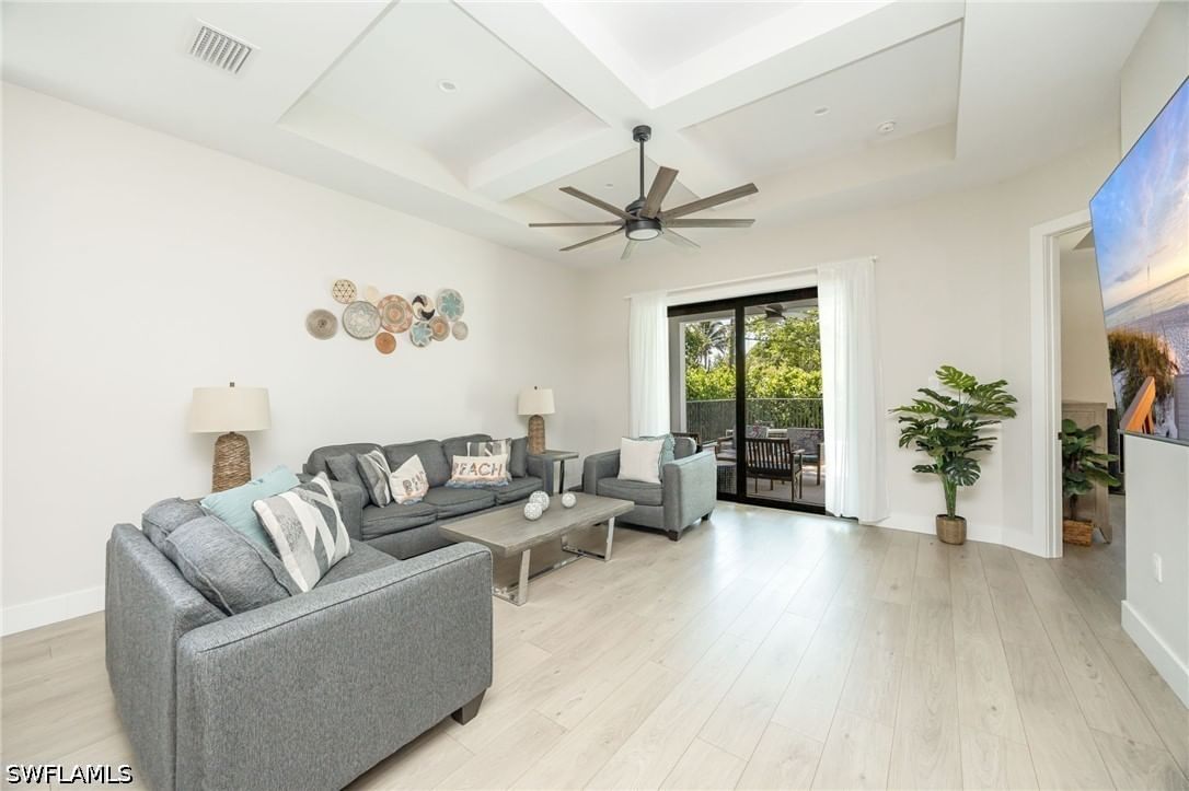 3552 Hibiscus Avenue, Naples, FL 34104 photo 5