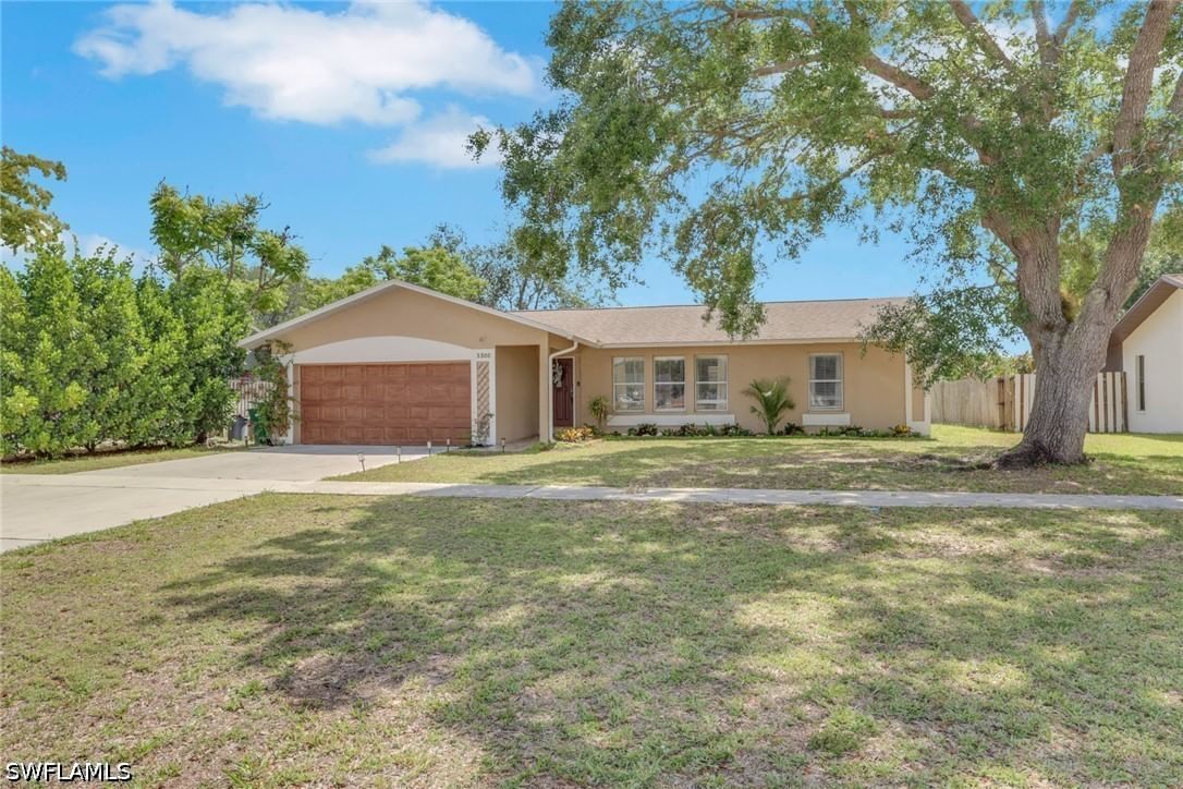 3300 Valencia Drive, Naples, FL 34120 photo 2