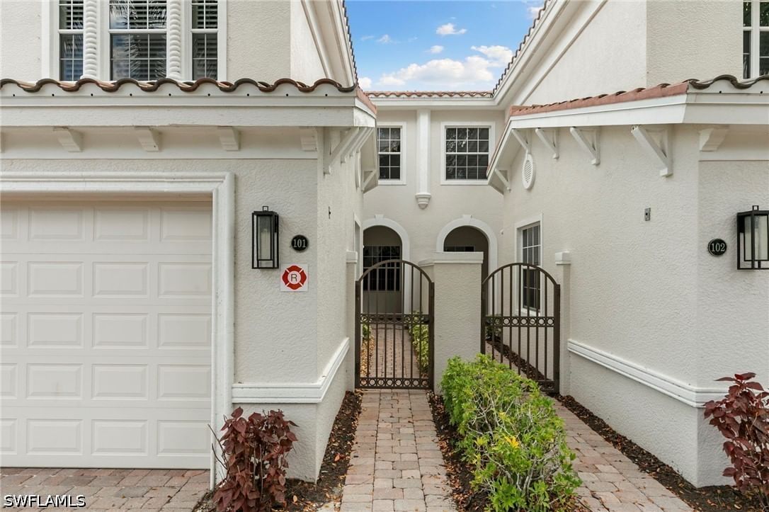 9066 Cascada Way #101, Naples, FL 34114 photo 4