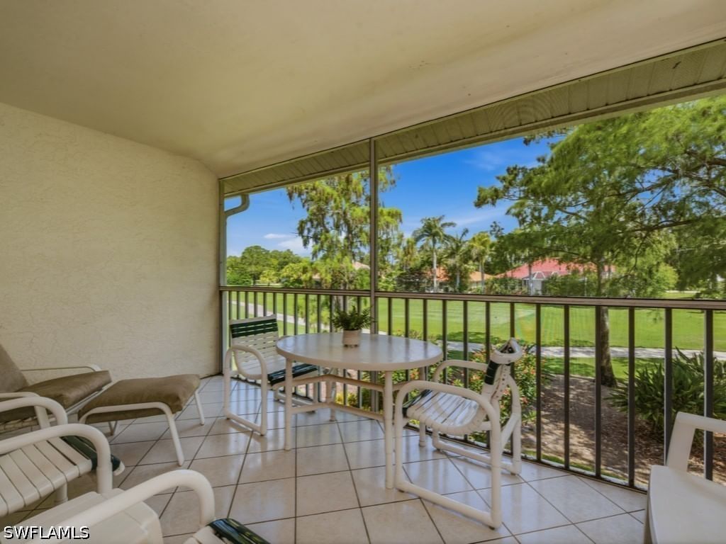 5904 Cranbrook Way #J204, Naples, FL 34112 photo 2