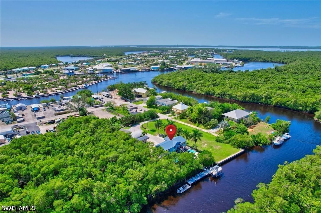 936 Panther Creek Lane, Everglades City, FL 34139 photo 4