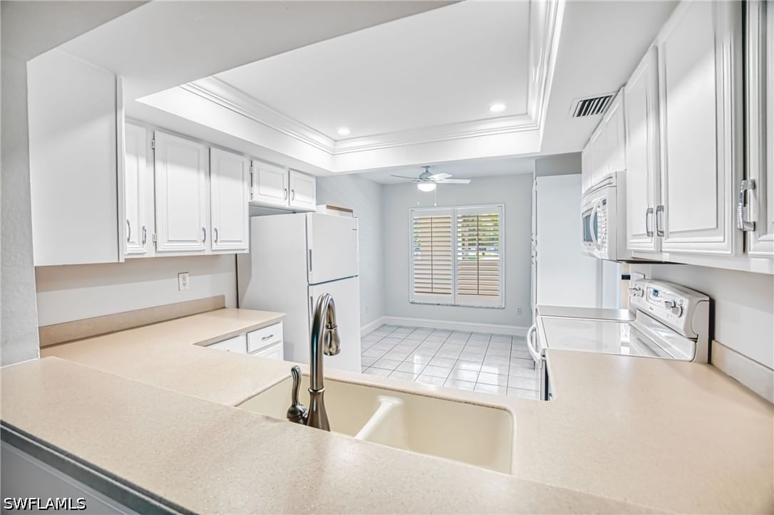 7430 Lake Breeze Drive #203, Fort Myers, FL 33907 photo 5