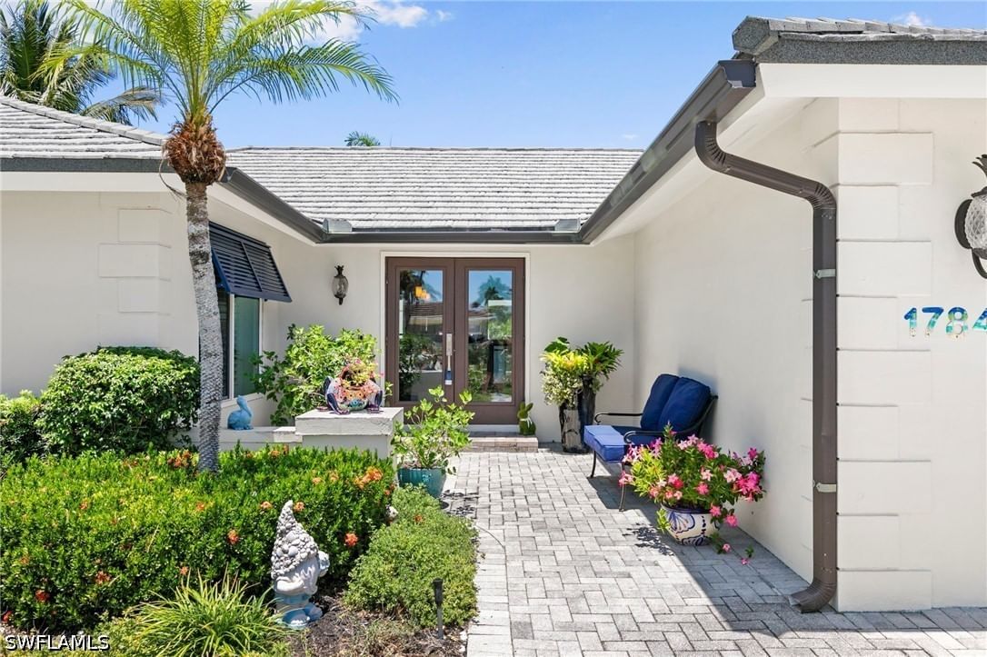 1784 Wavecrest Court, Marco Island, FL 34145 photo 3