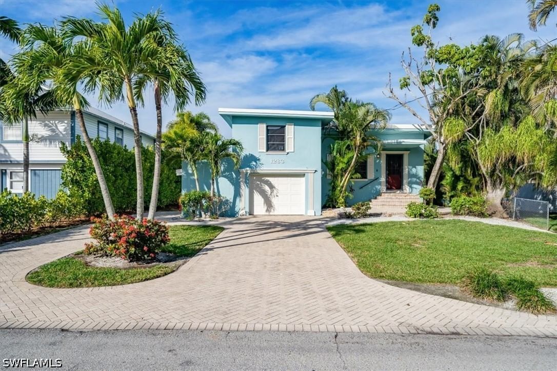 1283 Grand Canal Drive, Naples, FL 34110 photo 2