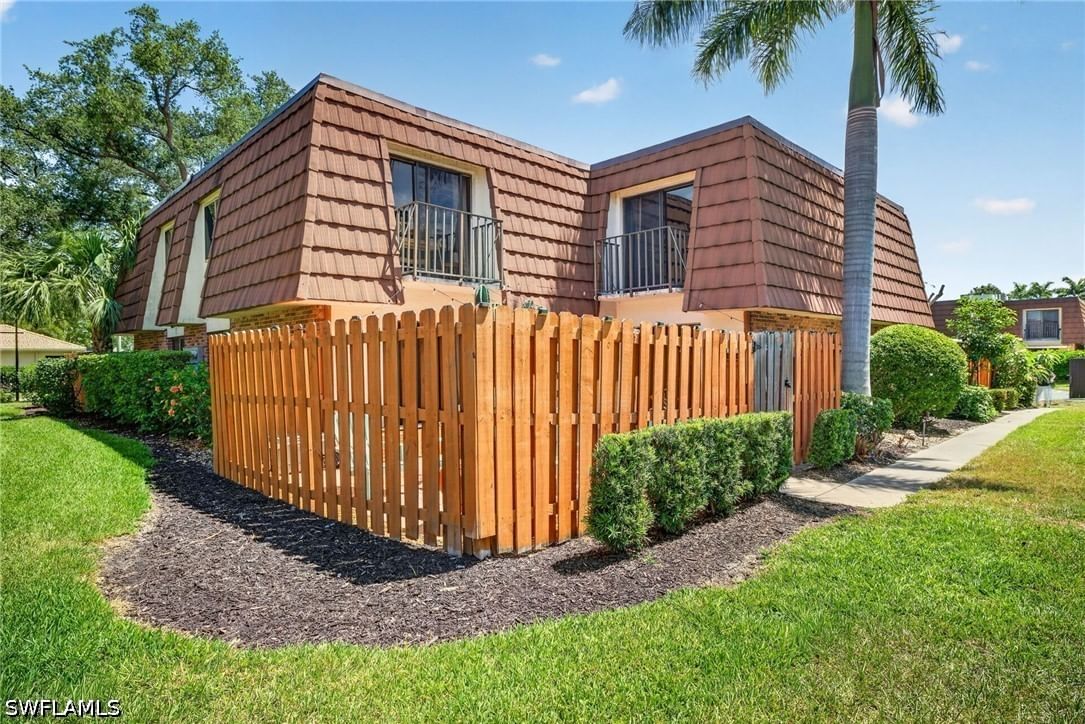 1466 Park Shore Circle #3, Fort Myers, FL 33901 photo 3