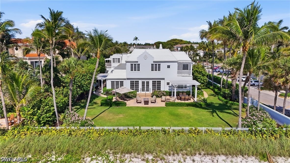 23 6TH AVE N Ave, Naples, FL 34102 photo 2