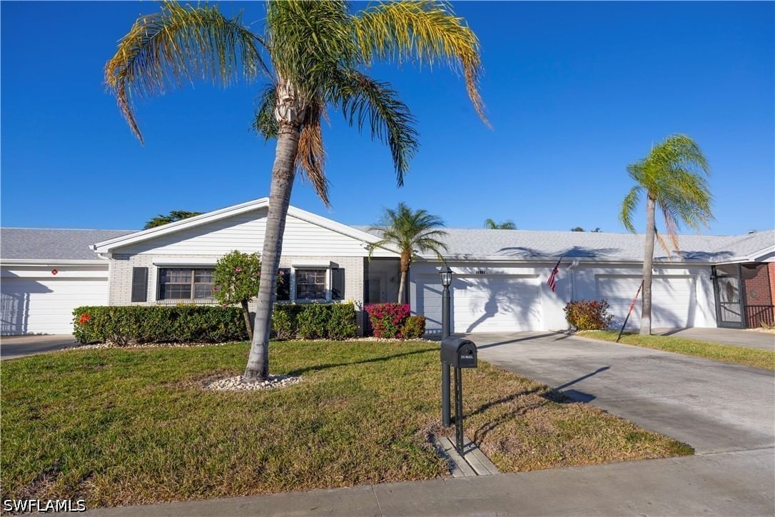 1513 Edgewater Circle, Fort Myers, FL 33919 photo 2