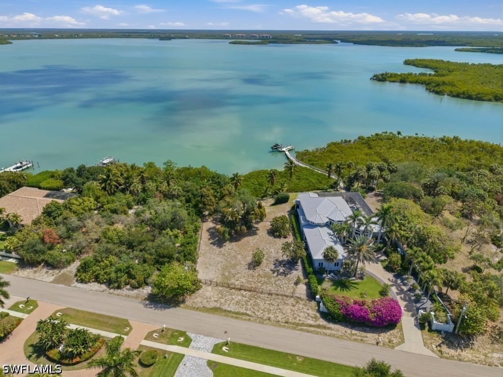 821 Caxambas Drive, Marco Island, FL 34145 photo 3