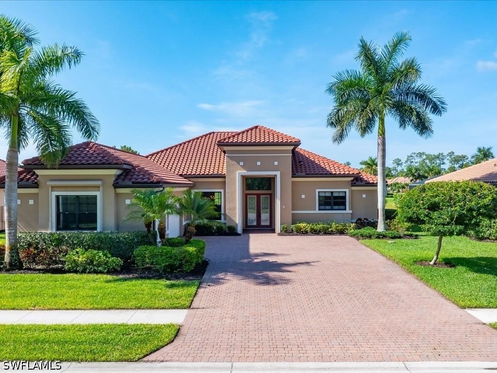 1546 Mockingbird Drive, Naples, FL 34120 photo 2