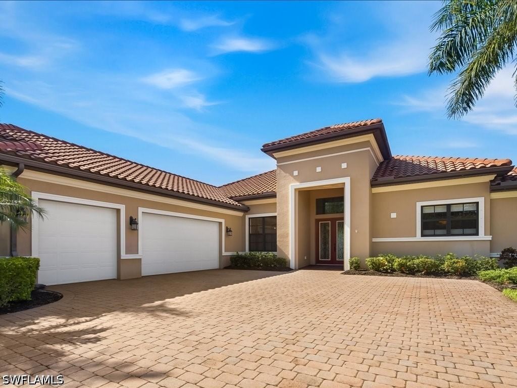 1546 Mockingbird Drive, Naples, FL 34120 photo 3