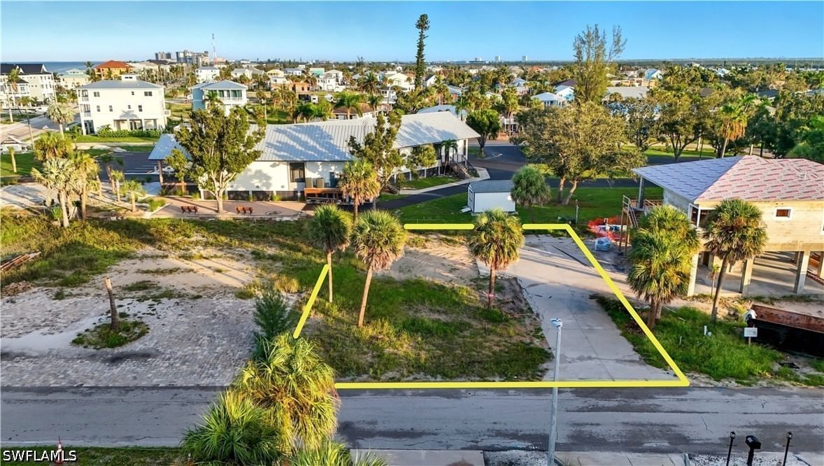 111 Bay Mar Drive, Fort Myers Beach, FL 33931 photo 4