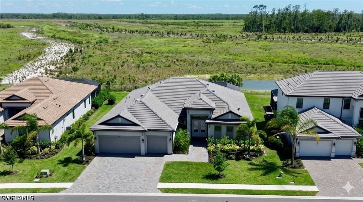 20529 Napa Loop, Estero, FL 33928 photo 2