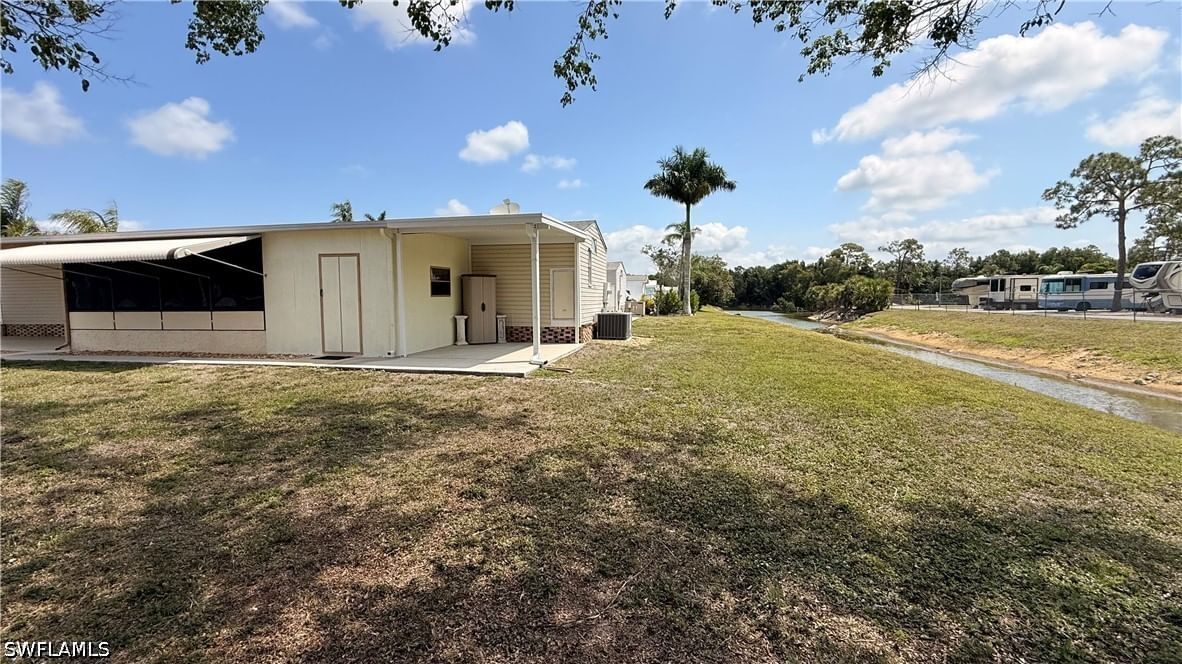 10651 Wales Loop, Bonita Springs, FL 34135 photo 5