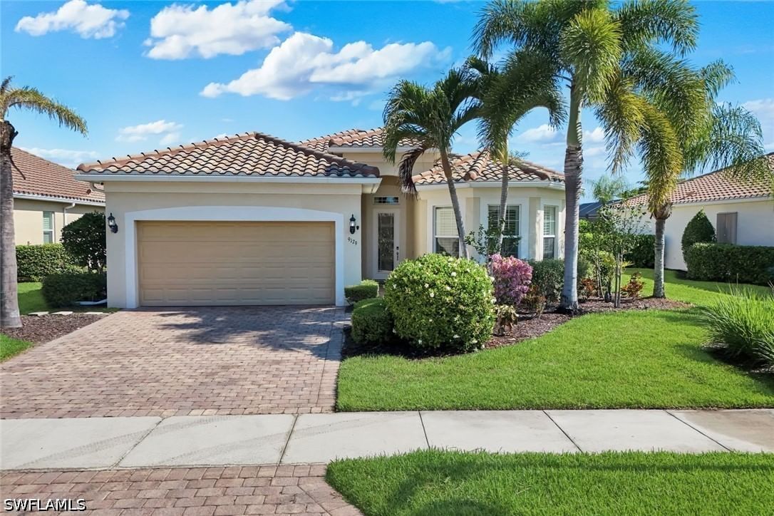 9179 Flint Court, Naples, FL 34120 photo 3
