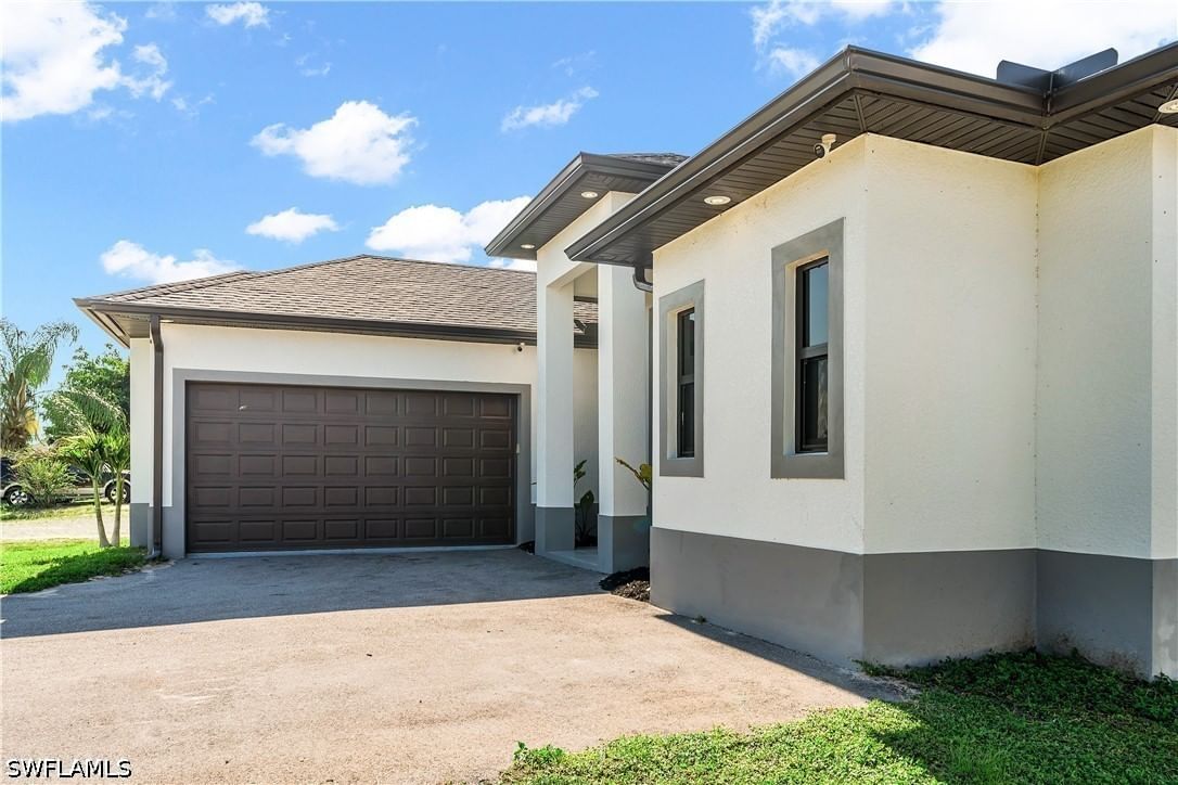 2557 29th Avenue NE, Naples, FL 34120 photo 5