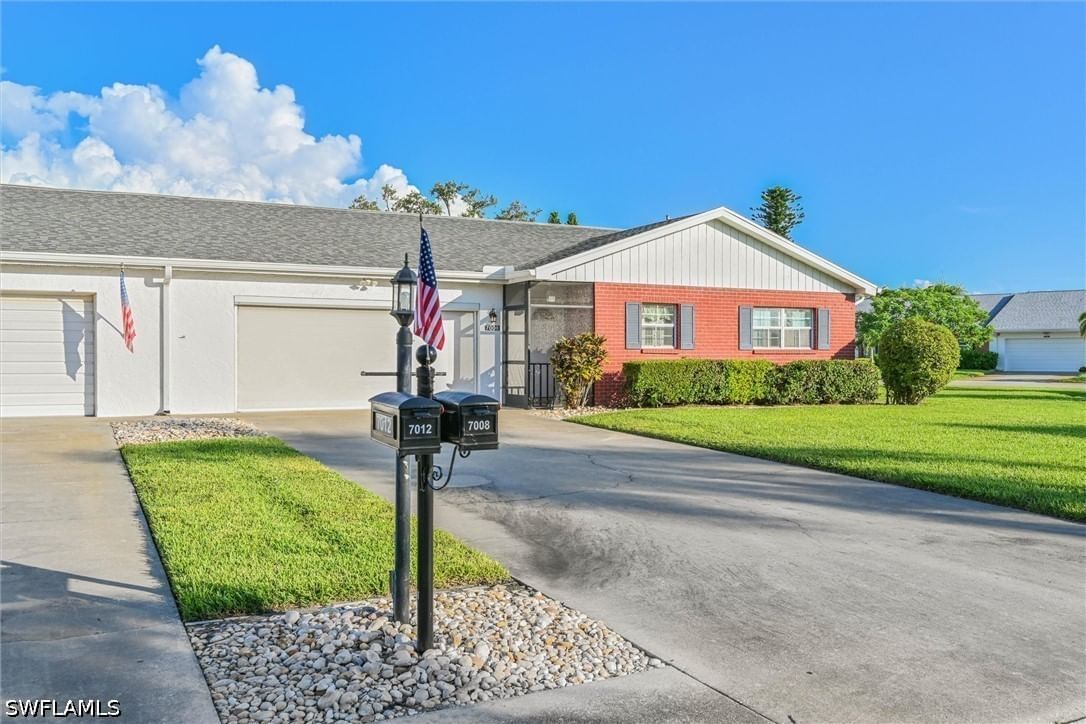 7008 Cedarhurst Drive, Fort Myers, FL 33919 photo 3