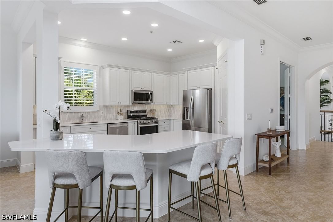 3176 Serena Lane #202, Naples, FL 34114 photo 5