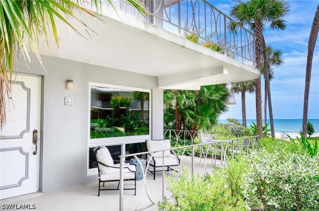 1851 Gulf Shore Boulevard N #4, Naples, FL 34102 photo 2