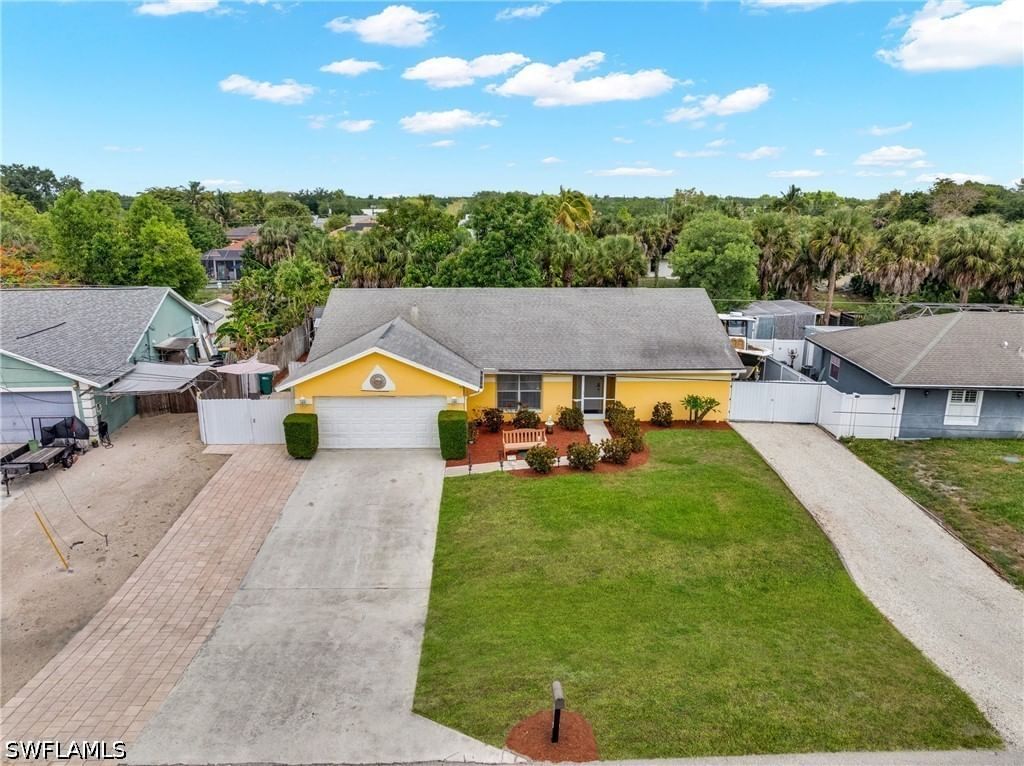 4587 25th Court SW, Naples, FL 34116 photo 3