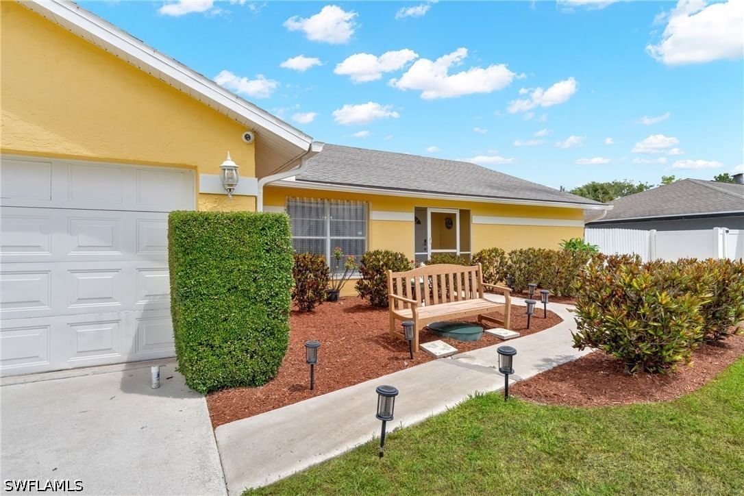 4587 25th Court SW, Naples, FL 34116 photo 5