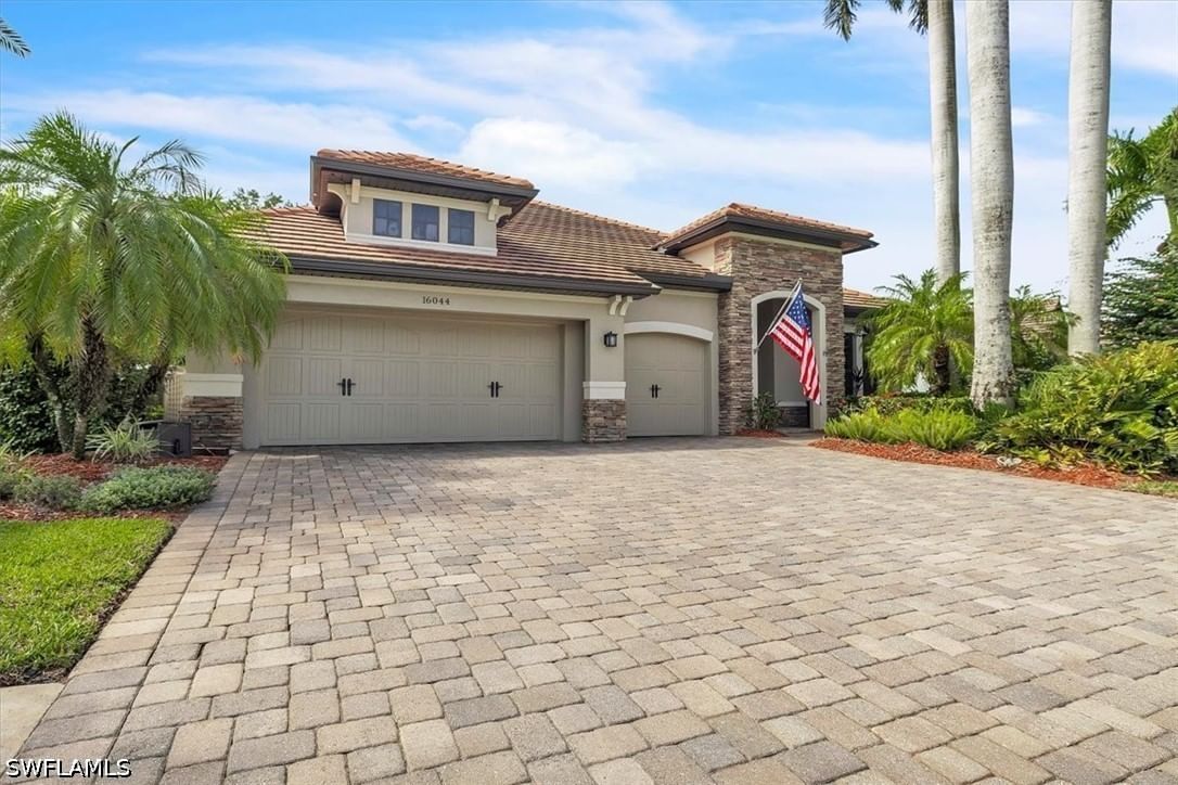 16044 Herons View Drive, Alva, FL 33920 photo 2