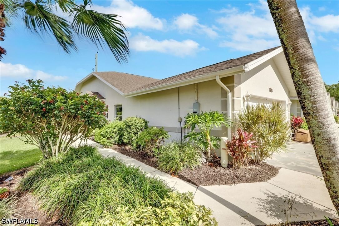1835 W Crown Pointe Boulevard, Naples, FL 34112 photo 2