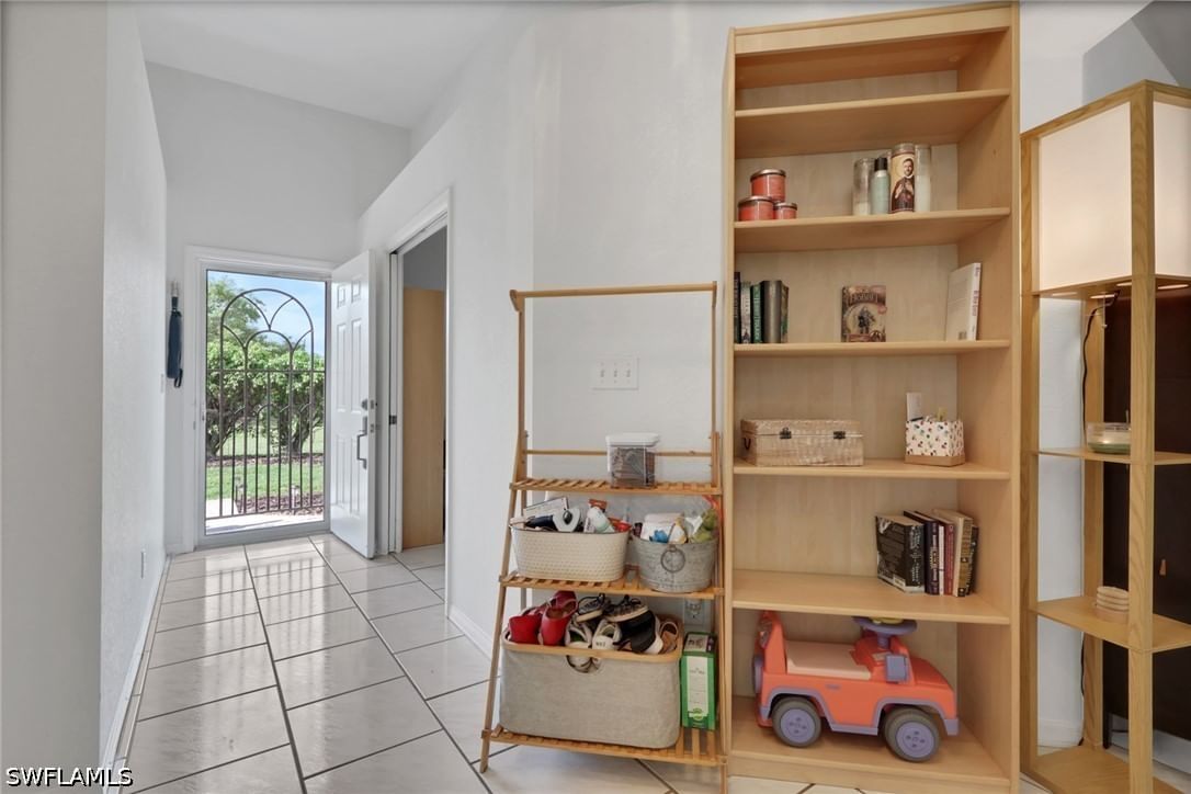 1835 W Crown Pointe Boulevard, Naples, FL 34112 photo 5