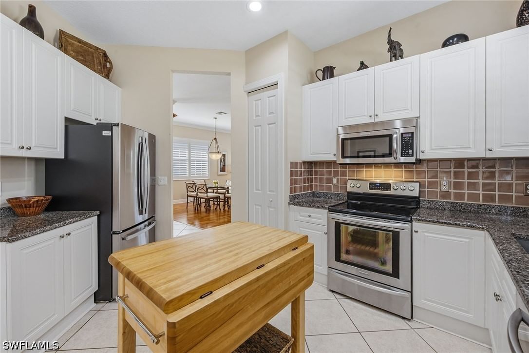 3788 Cotton Green Path Drive, Naples, FL 34114 photo 2