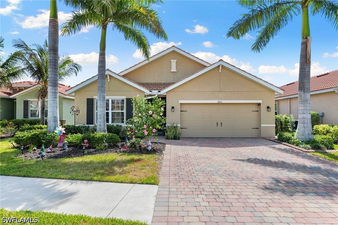 3215 Birchin Lane, Fort Myers, FL 33916 photo 2