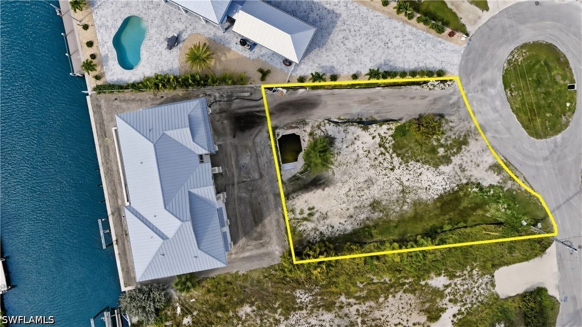 740 Matanzas Court, Fort Myers Beach, FL 33931 photo 4