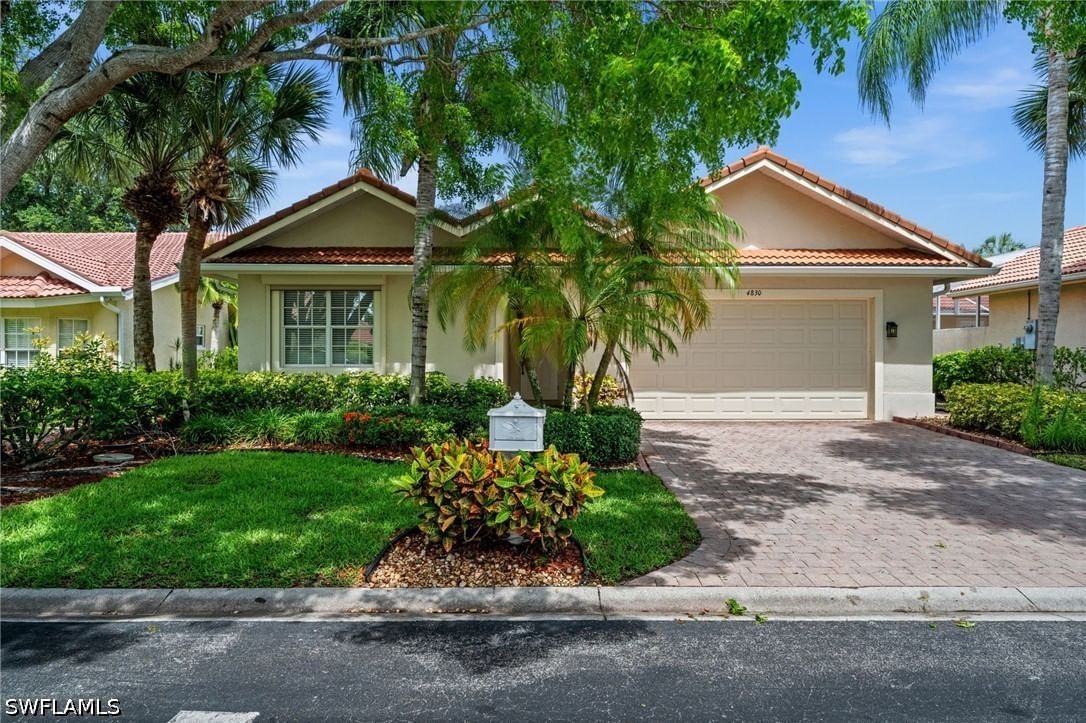4830 Europa Drive, Naples, FL 34105 photo 2