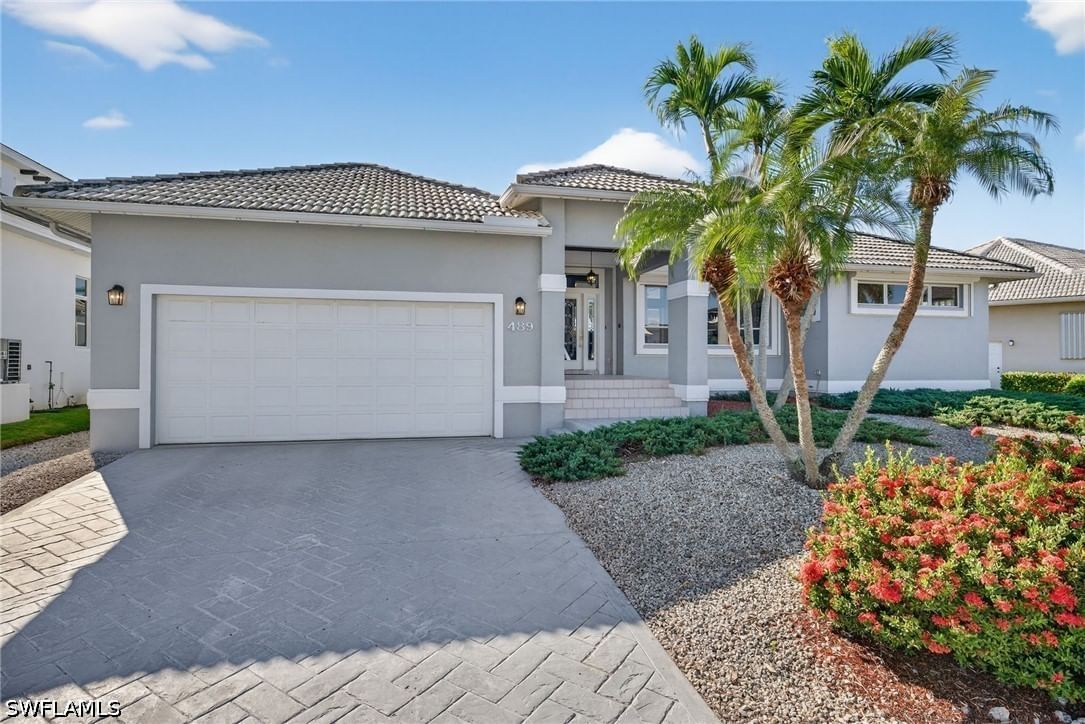 489 Adirondack Court, Marco Island, FL 34145 photo 2
