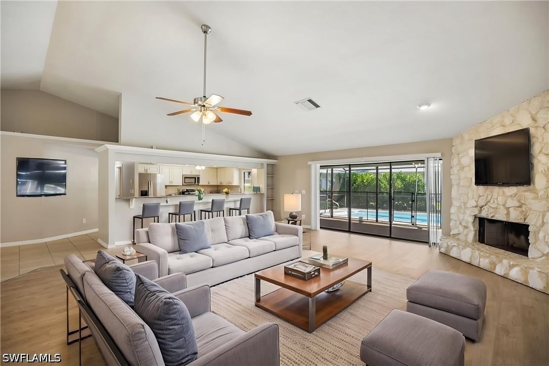 1937 Princess Court, Naples, FL 34110 photo 4