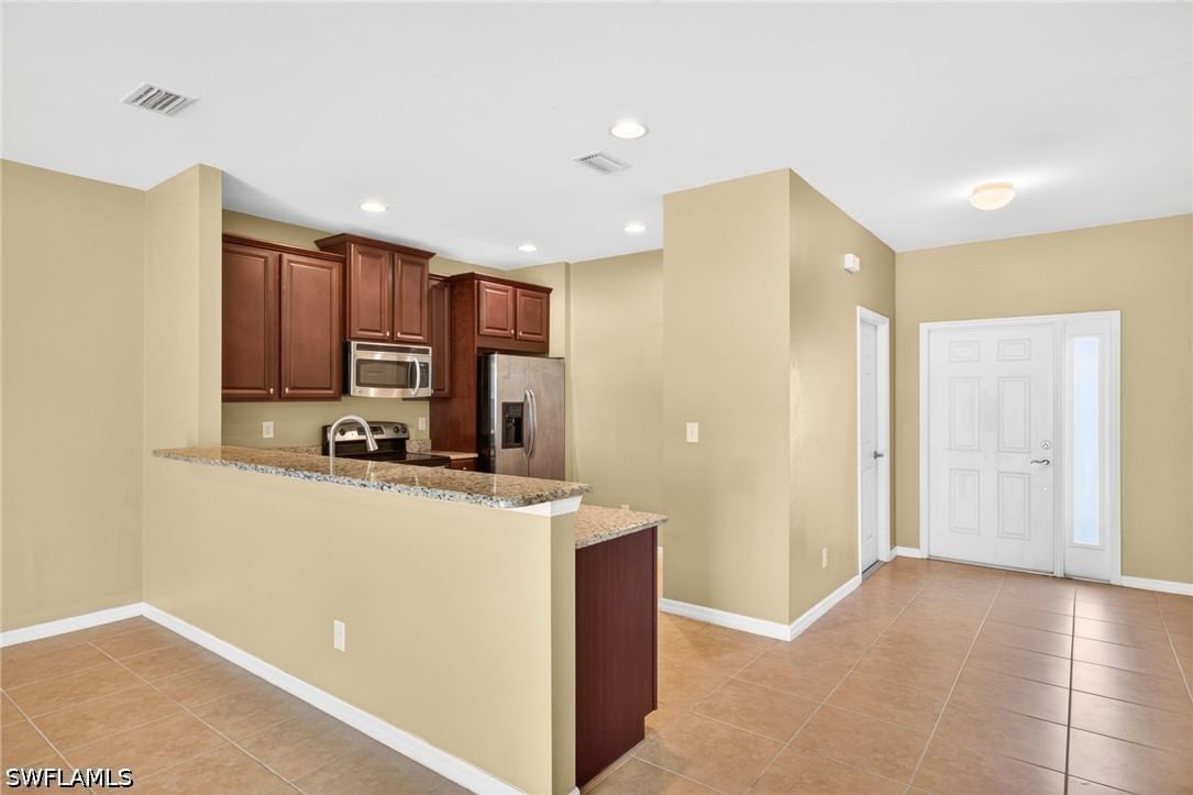 3806 Clearbrook Lane, Fort Myers, FL 33966 photo 3