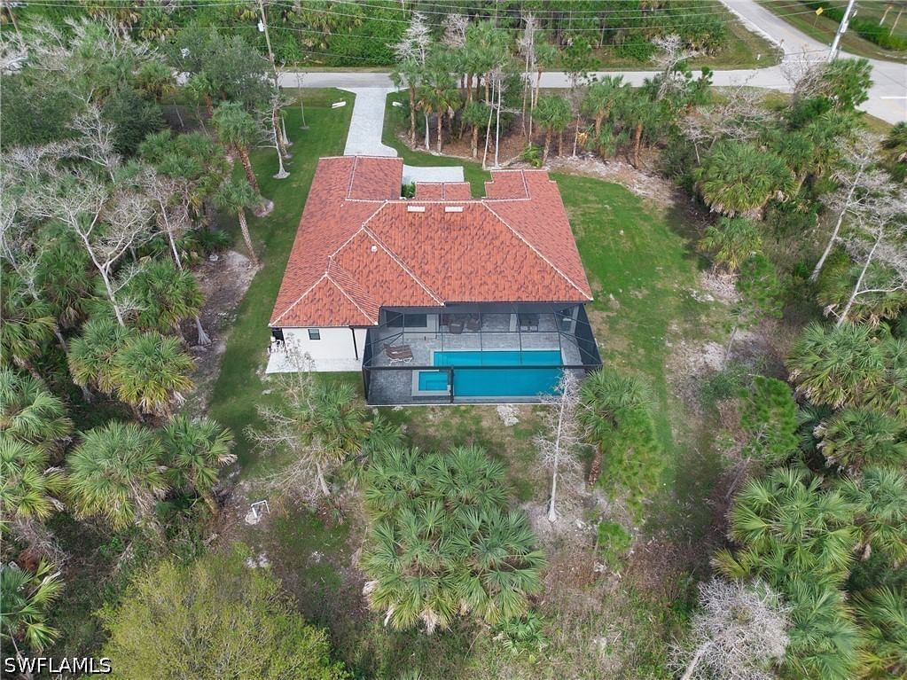 610 25th Avenue NW, Naples, FL 34120 photo 4