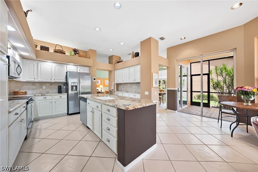 13181 Southampton Drive, Bonita Springs, FL 34135 photo 5