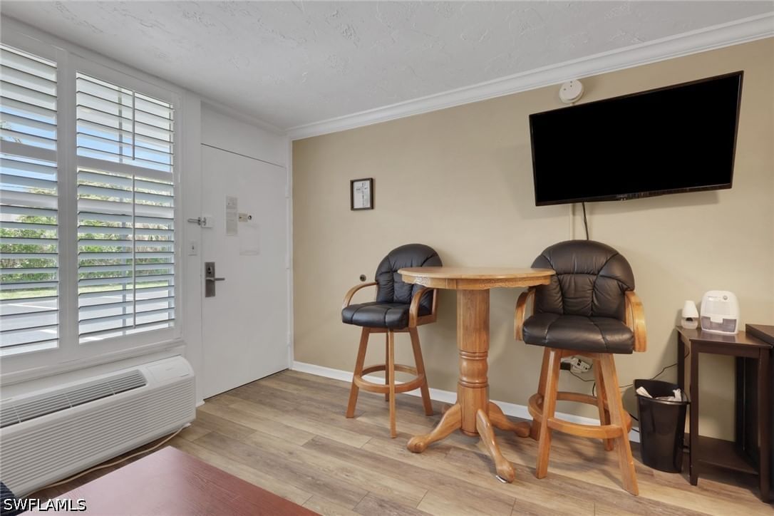 2555 Tamiami Trail N #115, Naples, FL 34103 photo 4