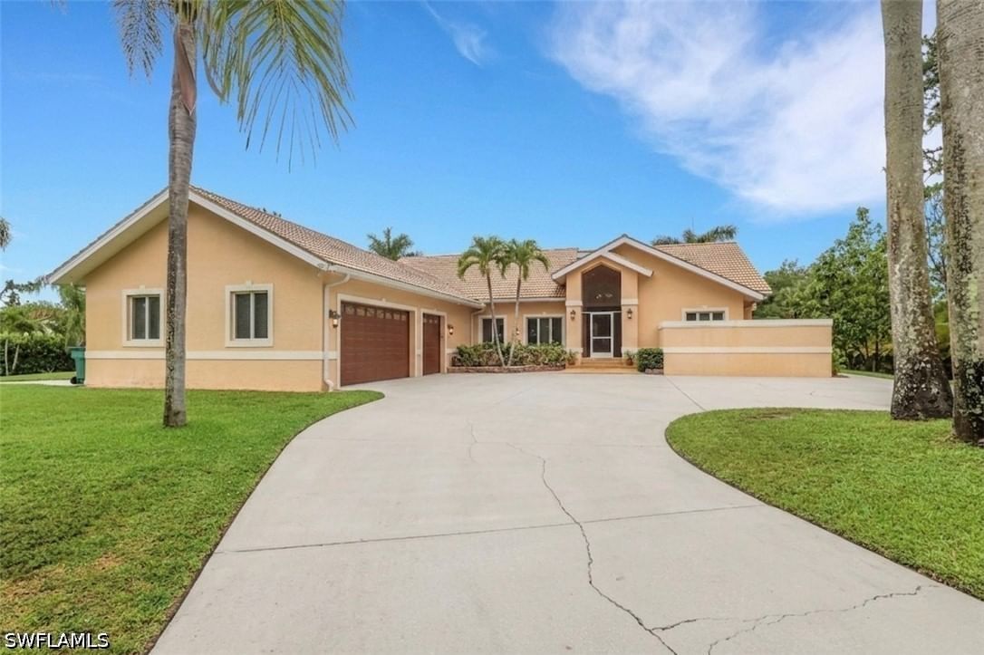 6020 Green Boulevard, Naples, FL 34116 photo 2