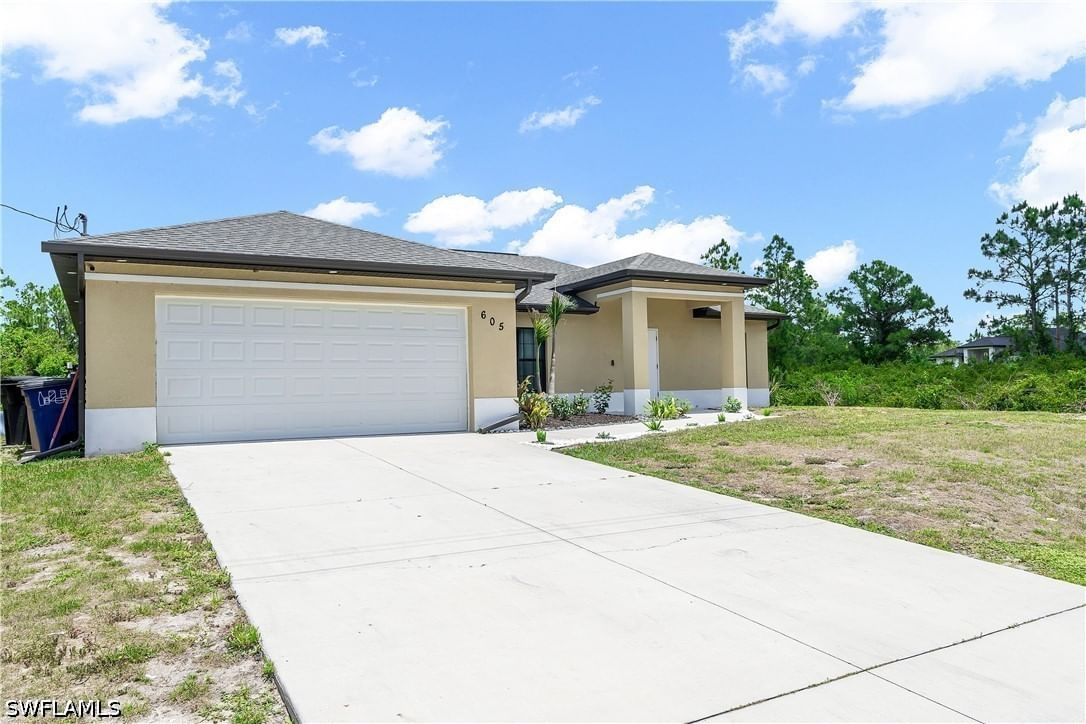 605 E 11th Street, Lehigh Acres, FL 33972 photo 2