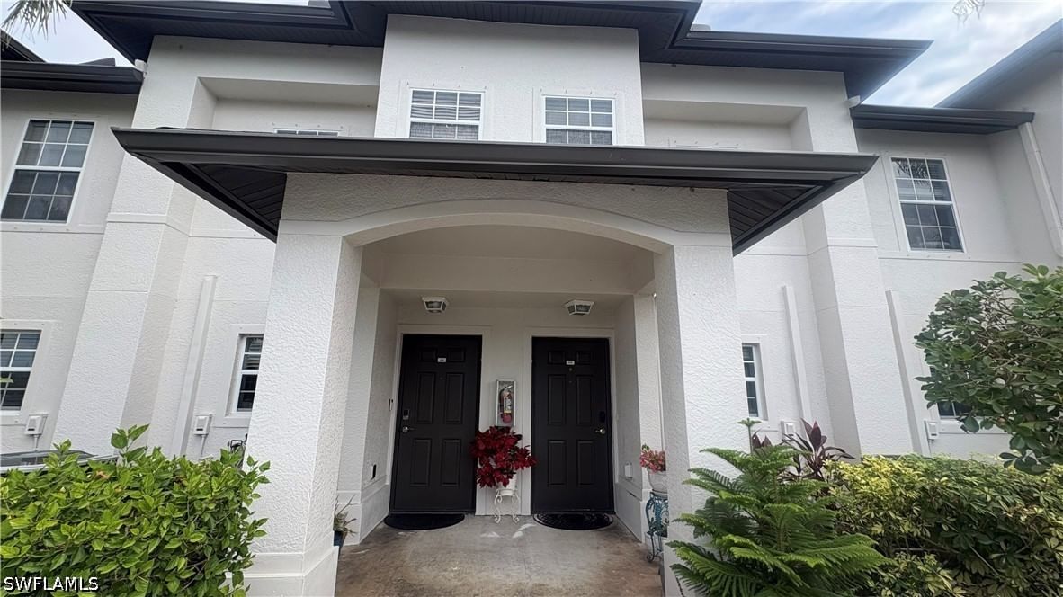 9064 Gervais Circle #105, Naples, FL 34120 photo 3