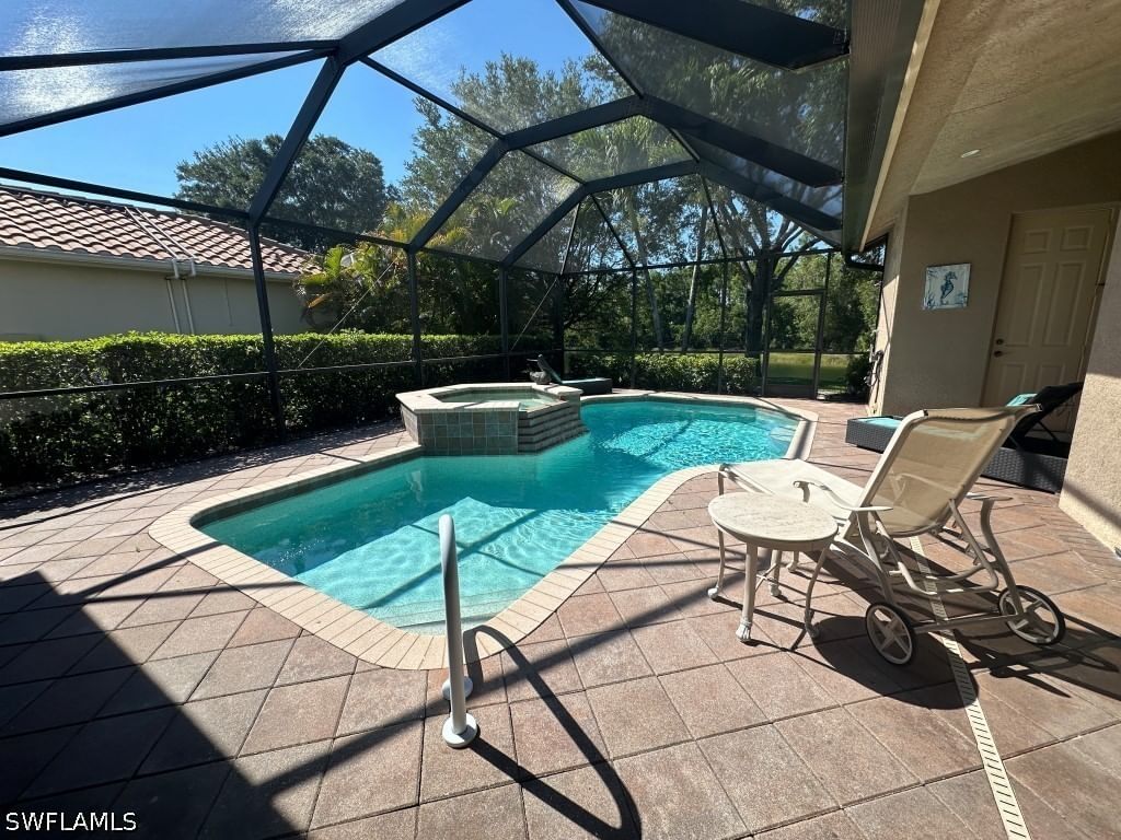 967 Tivoli Court, Naples, FL 34104 photo 2