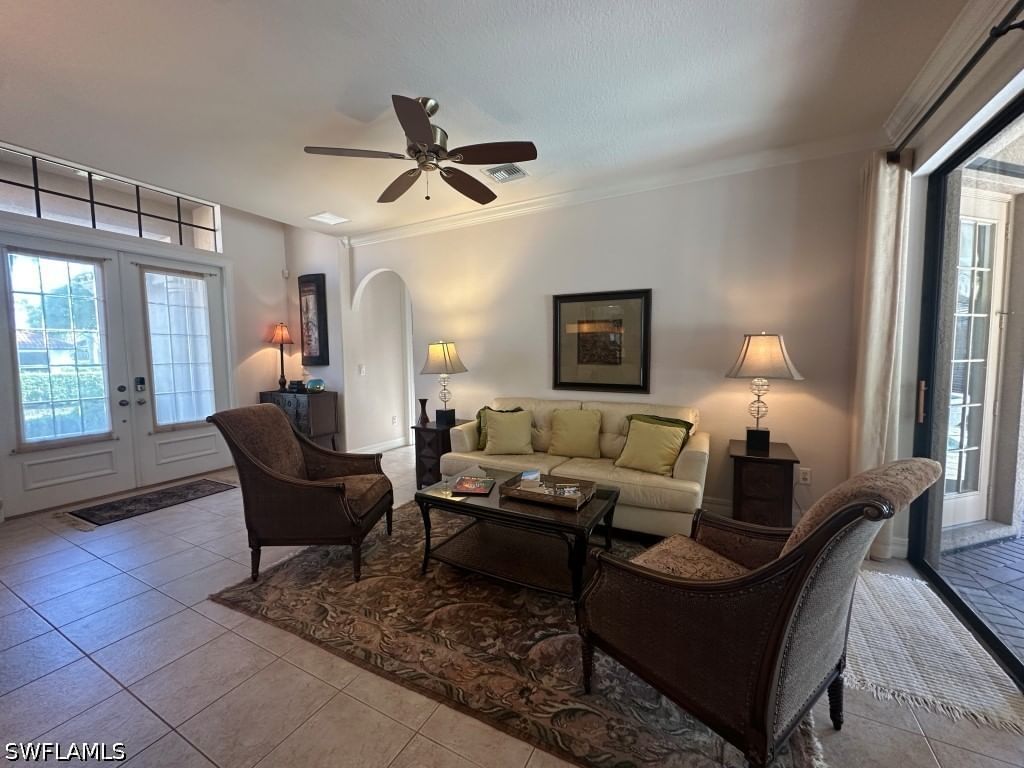 967 Tivoli Court, Naples, FL 34104 photo 4