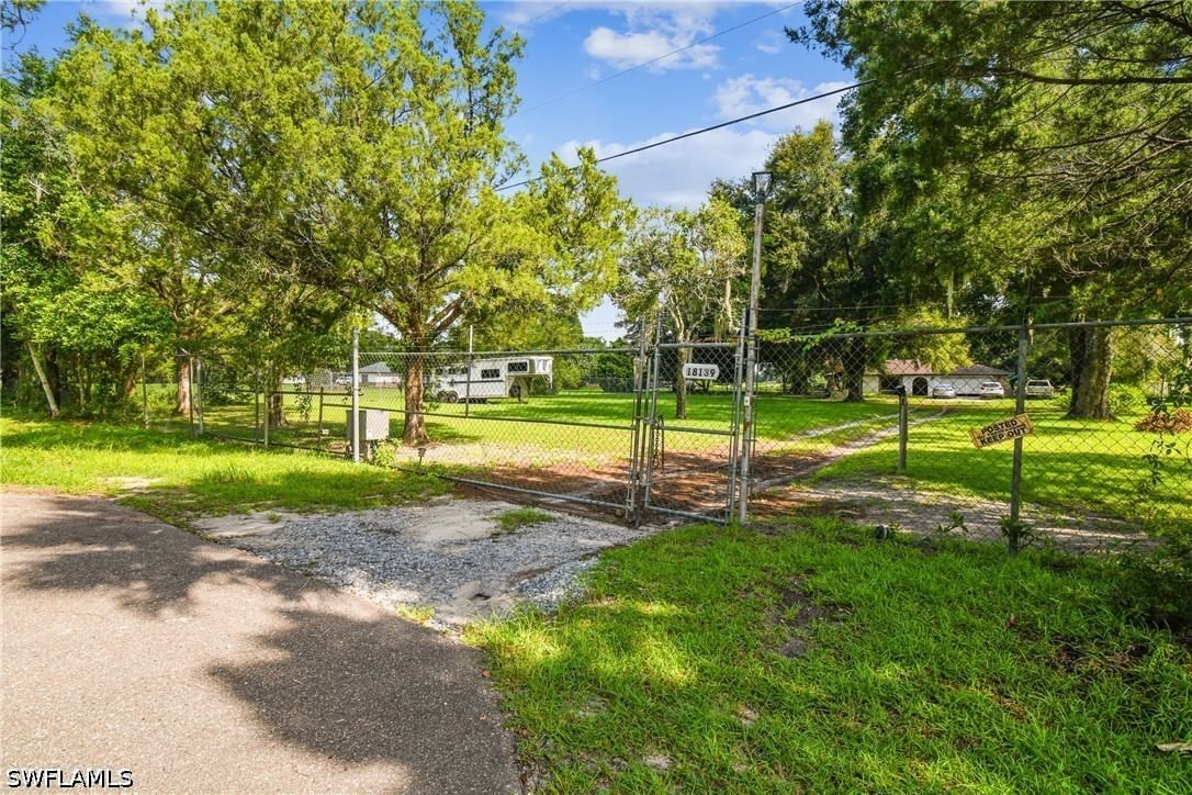 18139 BENES ROUSH Road, Brooksville, FL 39604 photo 2